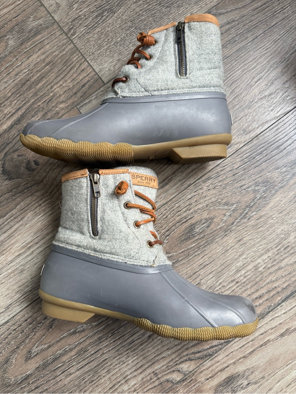 Sperry Saltwater Duck Boots Gray Wool Leather Women’s Size 8